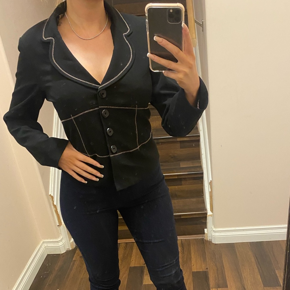 Dalia Contrast-Stitch Blazer